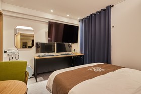 Doksan Hotel In Cafe