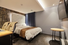 Doksan Hotel In Cafe