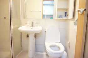 Donggyo-dong Paradisertel