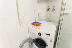 Donggyo-dong Paradisertel