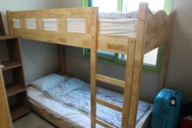 Dustin Guesthouse Hostel