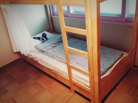 Dustin Guesthouse Hostel