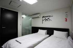 Ekonomy Hotel Myeongdong Premier
