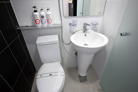 Ekonomy Hotel Myeongdong Premier