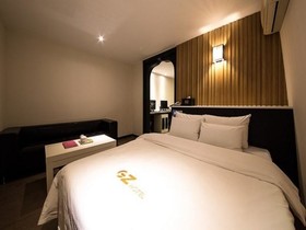 EZ hotel