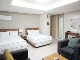 EZ Rent House Residence