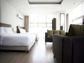 EZ Rent House Residence