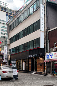 First Stay Hotel