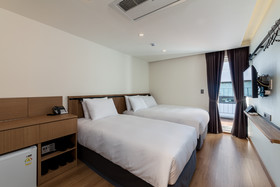 First Stay Hotel