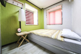 Fully Hong Hostel Insadong