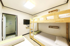 Fully Hong Hostel Insadong