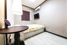 Fully Hong Hostel Insadong