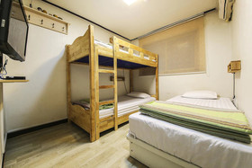 Fully Hong Hostel Insadong