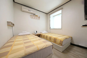 Fully Hong Hostel Insadong