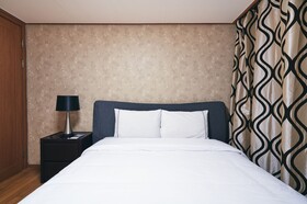 Gangnam Metro Platinum