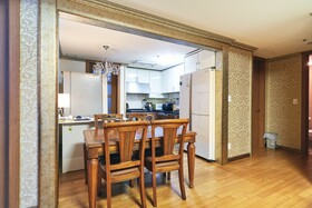 Gangnam Metro Platinum