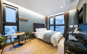 Geumcheon Hotel Triple 8