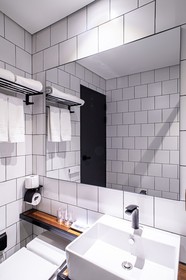 Glue Hotel