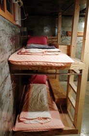 Guesthouse H