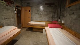 Guesthouse H