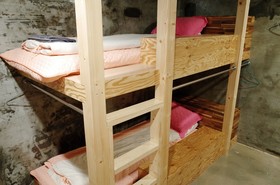 Guesthouse H