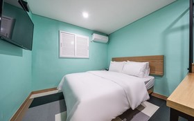Guui Box Hotel