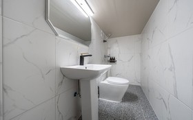Guui Box Hotel