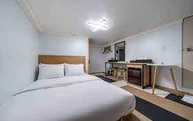 Guui Box Hotel