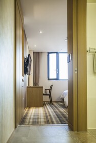 Hamilton Hotel