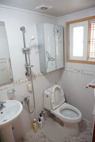 Han Hanok Guesthouse