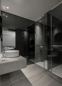 H Hotel