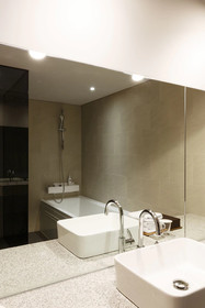 H Hotel
