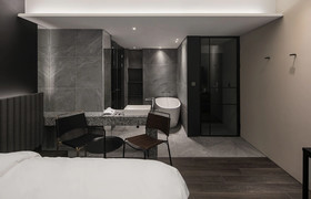 H Hotel
