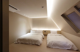 H Hotel