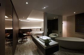 H Hotel