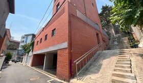 HHZIB - Homestay On A Peaceful Hill