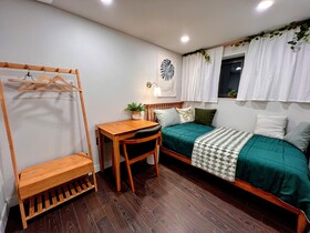 HHZIB - Homestay On A Peaceful Hill