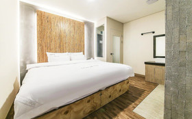 Hotel27