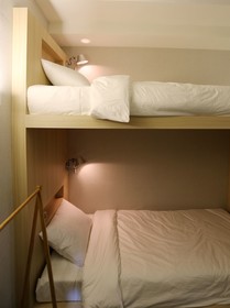 Hotel 8 Hours