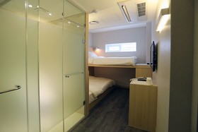 Hotel 8 Hours