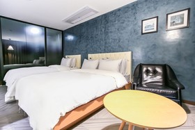 Hotel 9 in Dongdaemoon