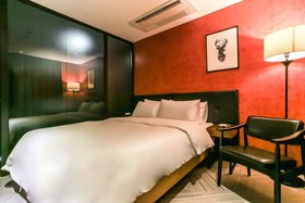 Hotel 9 in Dongdaemoon