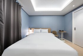 Hotel At Home
