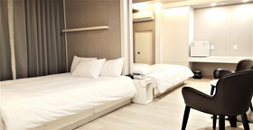 Hotel Bridge