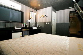 Hotel-D
