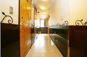 Hotel-D