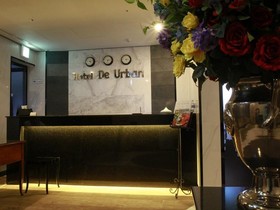 Hotel De Urban