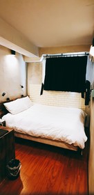 Hotel Factory