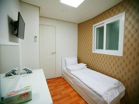 Hotel Familia INN
