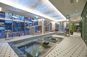 Hotel In 9